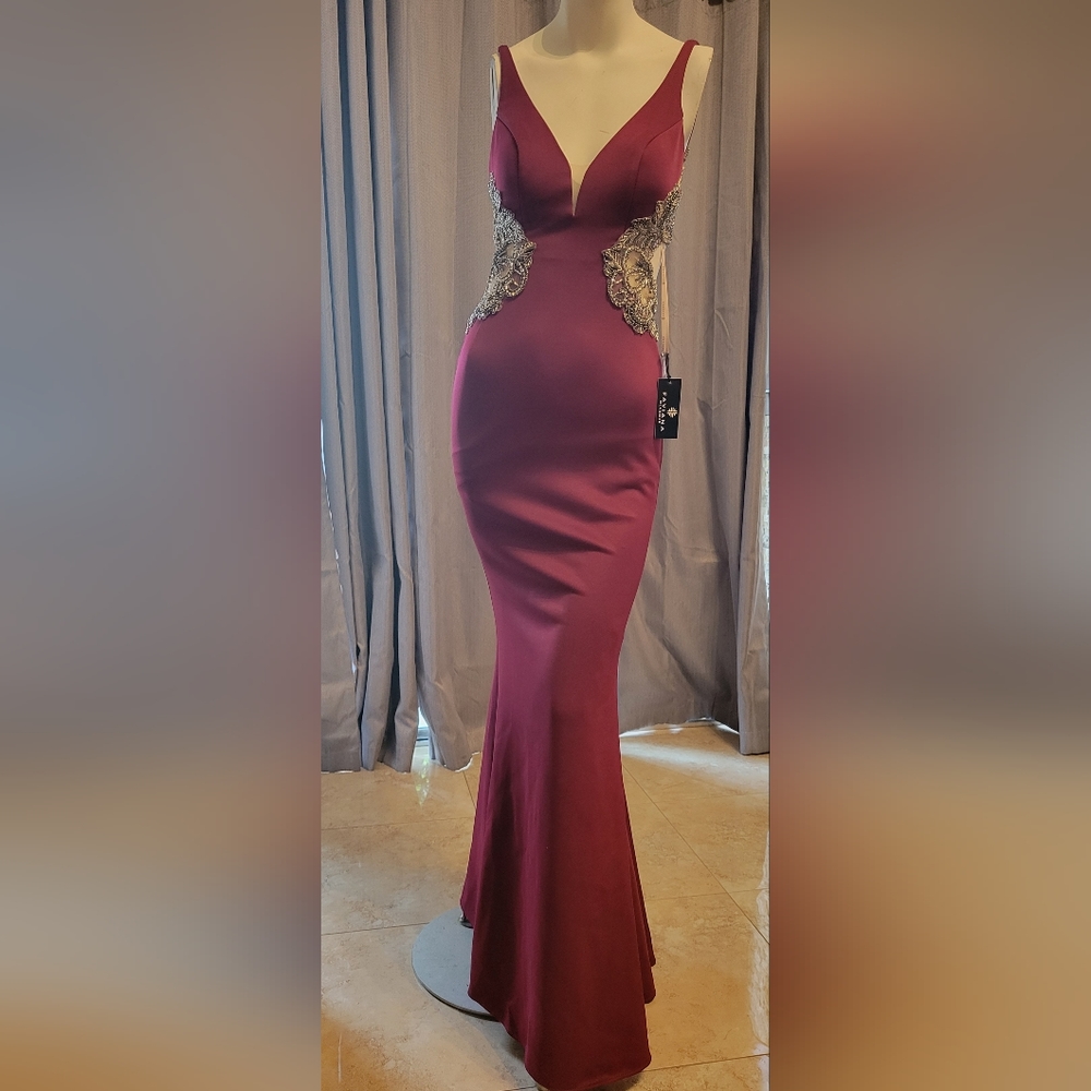 Faviana dress evening gown